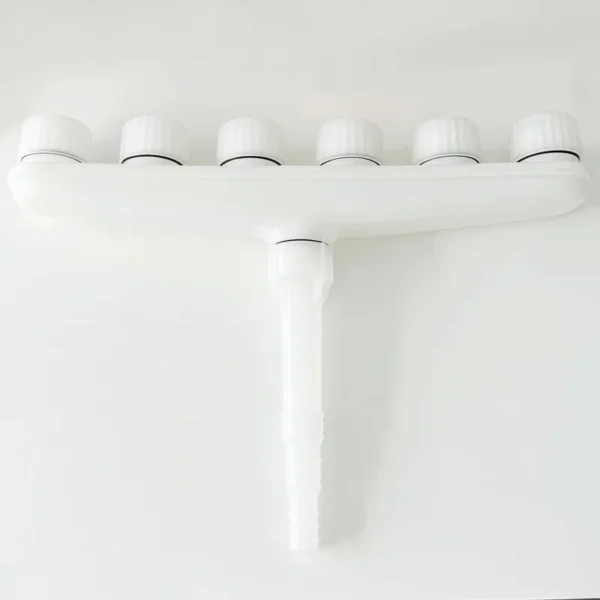 Multi-hole water rotating nozzle (13)